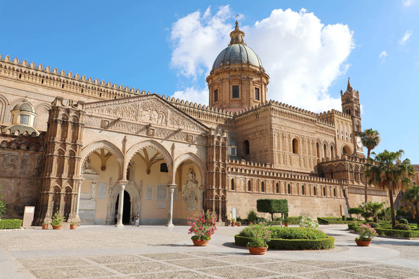 Cathédrale de Palerme en Sicile, Italie
 - Photo, image