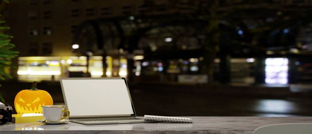 Ordenador portátil con espacio de copia en una mesa sobre borrosa la calle por la noche en el fondo. representación 3d, ilustración 3d - Foto, imagen