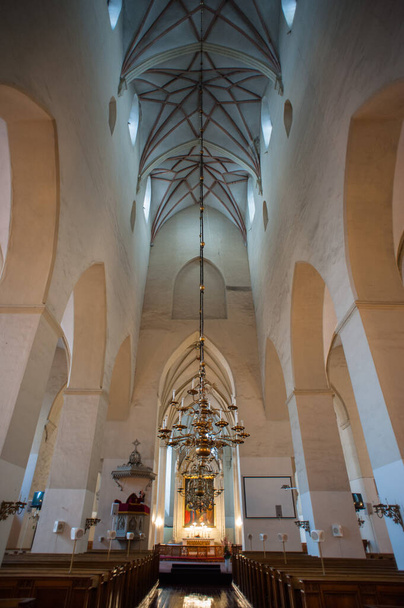 Vue des intérieurs de l'église de Tallinn. - Photo, image