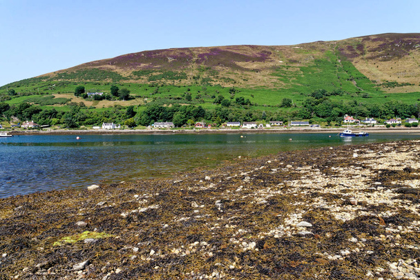 Loch Ranza na severním pobřeží ostrova Arran ve Skotsku - 21. července 2021 - Fotografie, Obrázek