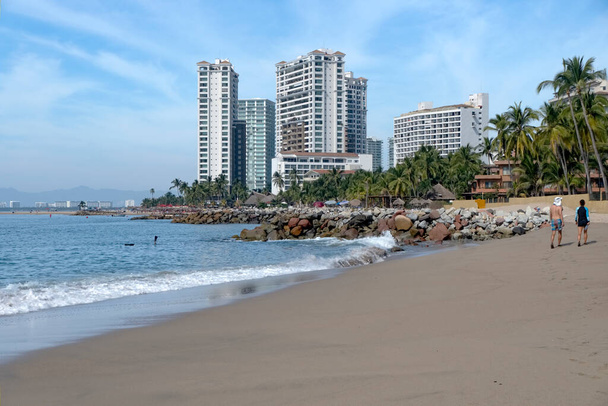 Mexicaanse vakantie Puerta Vayarta stranden resorts en architectuur.  - Foto, afbeelding