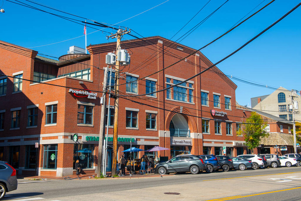 Ιστορικό εμπορικό κτίριο σε 145 Commercial Street at Market Street στο Παλιό Λιμάνι της πόλης του Πόρτλαντ, Maine ME, ΗΠΑ.  - Φωτογραφία, εικόνα