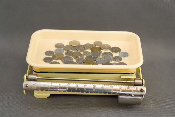 starověké váhy s mincí - Fotografie, Obrázek