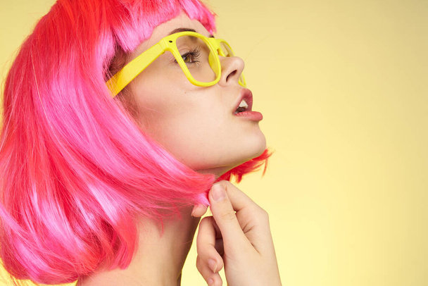 glamorous woman with pink hair fashion glasses home model - Fotoğraf, Görsel