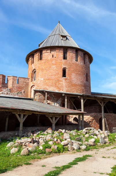 Antiga torre do Novgorod Kremlin, Rússia
 - Foto, Imagem