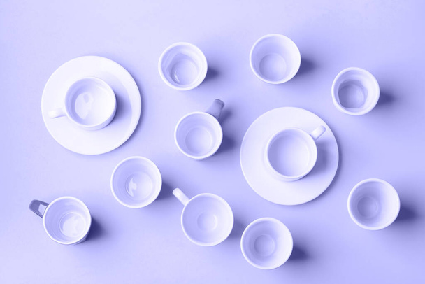 Creatieve platte lay met assortiment koffiebekers - Foto, afbeelding