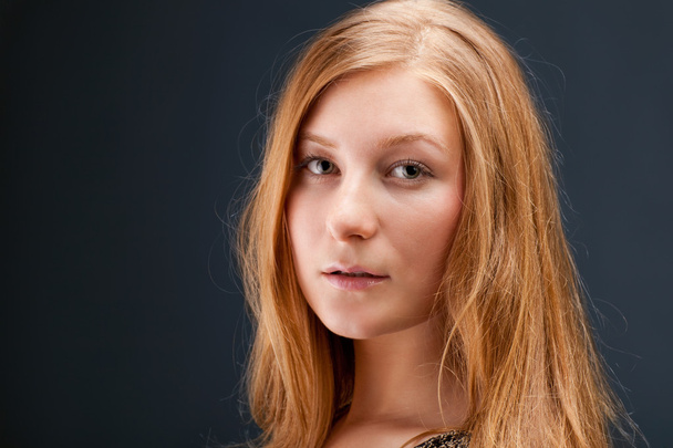 Portrait of red-haired young woman - Foto, imagen