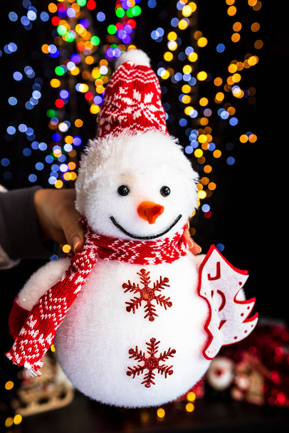 Świąteczne dekoracje z bokeh Christmas lights - Zdjęcie, obraz