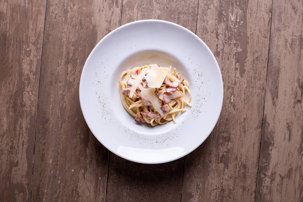 yksityiskohdat maukas carbonara pasta ruokalaji  - Valokuva, kuva