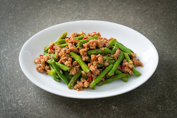 stir-fried french bean or green bean with minced pork - Asian food style - Foto, Bild