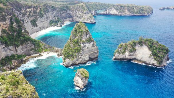 ヌサペニダの素晴らしいダイヤモンドビーチ。バリの素晴らしい観光地、インドネシア - 写真・画像