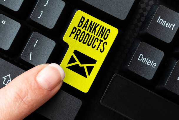 Bankacılık Ürünlerini sunan metin başlığı. İş yaklaşımı güvenli ve kullanışlı bir şekilde birikim yapmak için hizmet sunar İnternet Kayıt, Yeni Transkripsiyon Yöntemleri - Fotoğraf, Görsel