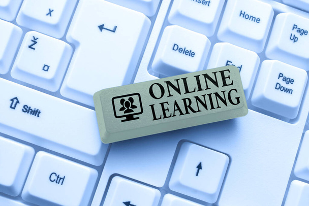 Ruční psaní znamení Online učení. Přehled podnikání Larning s pomocí internetu a počítače Připojení s online přáteli, Seznámení na internetu - Fotografie, Obrázek