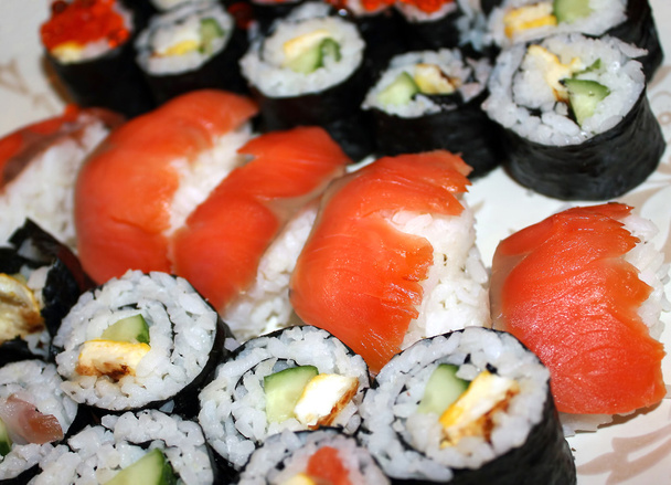Rotoli di sushi
 - Foto, immagini