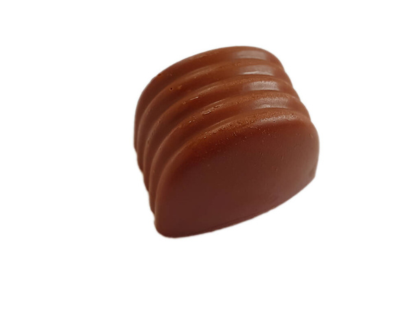 čokoládové bonbóny izolované na bílém pozadí - Fotografie, Obrázek