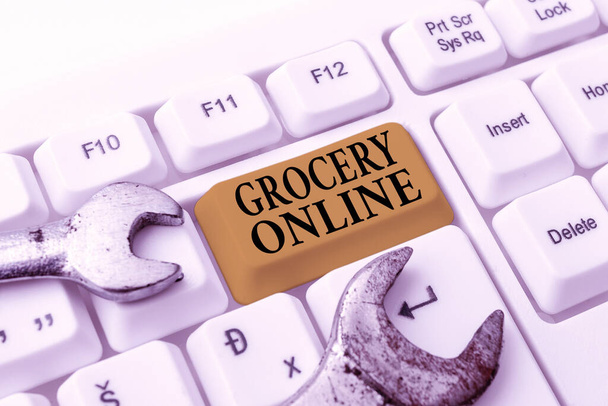 Schreiben von Textanzeigen Lebensmittelgeschäft Online. Konzept bedeutet digitale Version des Supermarktes, der Online-Bestellungen akzeptiert Abstract Beheben von Internetproblemen, Aufrechterhaltung der Online-Verbindung - Foto, Bild