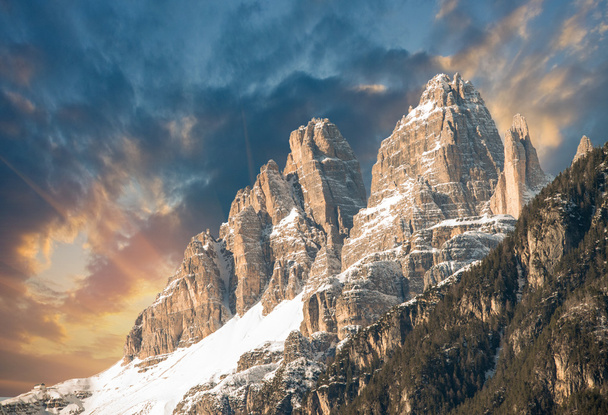 Magnífica vista de los Alpes
 - Foto, imagen