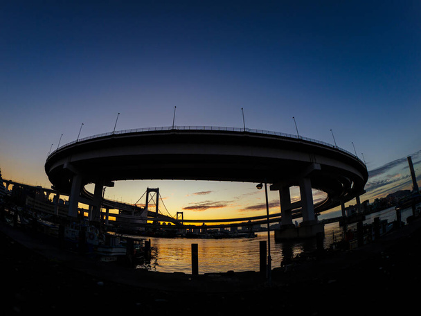 Tokio Tęczowy most krajobraz - Zdjęcie, obraz