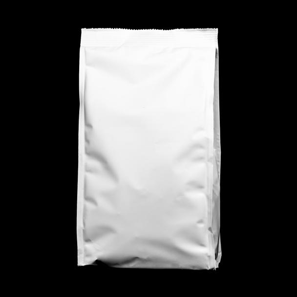 λευκό πακέτο τσάντα απομονωθεί - Φωτογραφία, εικόνα