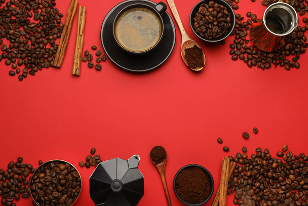 Flat lay composition with ground coffee and roasted beans on red background, space for text - Foto, afbeelding