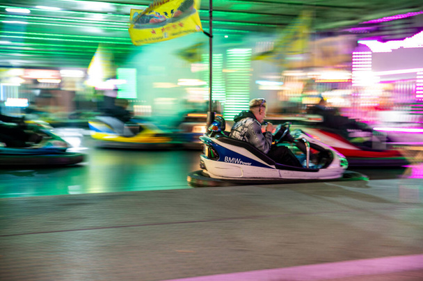terni,italy december 17 2021:panning at luna park for the enjoyment of youngsters and children - Zdjęcie, obraz