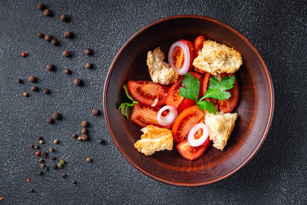 panzanella salad dried toast bread, tomato, onion meal snack copy space food background rustic  - Photo, Image