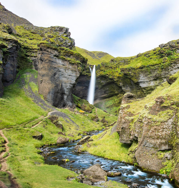 A beautiful shot of mountains in Iceland - Zdjęcie, obraz