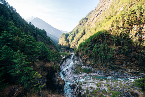 Beautiful mountain landscape in Himalayas, Nepal. Big mountains, blue river and fresh air. High quality photo - Fotografie, Obrázek