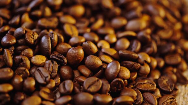 close up of fresh and roasted coffee beans  - Φωτογραφία, εικόνα