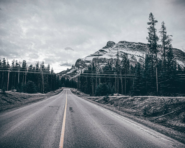 road in the mountains - Zdjęcie, obraz