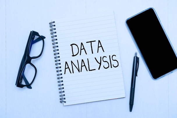Writing displaying text Data Analysis. Business idea Translate numbers to Analytical Conclusion Forecasting Flashy School Office Supplies, Teaching Learning Collections, Writing Tools, - Foto, Bild