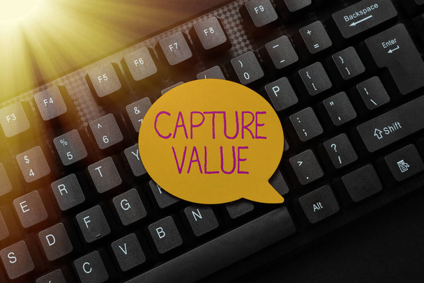 Käsin kirjoittaminen merkki Capture Value. Käsitteen merkitys Asiakassuhde tyydyttää tarpeet Brand Strength Säilytys Kirjoittaminen Uusi painos Informational Ebook, Luominen Fresh Website Content - Valokuva, kuva