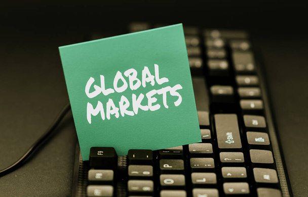 Conceptual display Global Markets. Business idea Trading goods and services in all the countries of the world Typing Helpful Blog Tutorial And Guides, Researching Strategies Online - Foto, Imagem