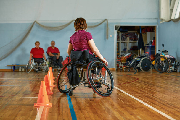 Compétitions des handicapés au stade. - Photo, image