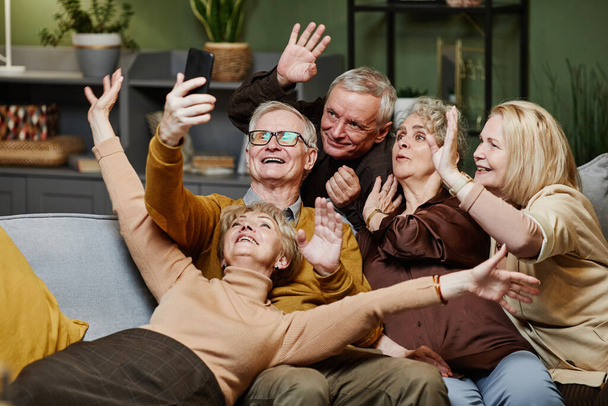 Five happy aged friends making selfie - Foto, Imagem