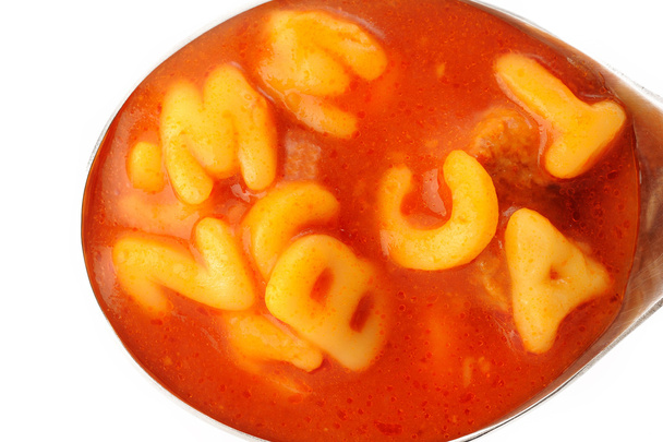 Pâtes alphabétiques et pâtes numériques en sauce tomate
 - Photo, image