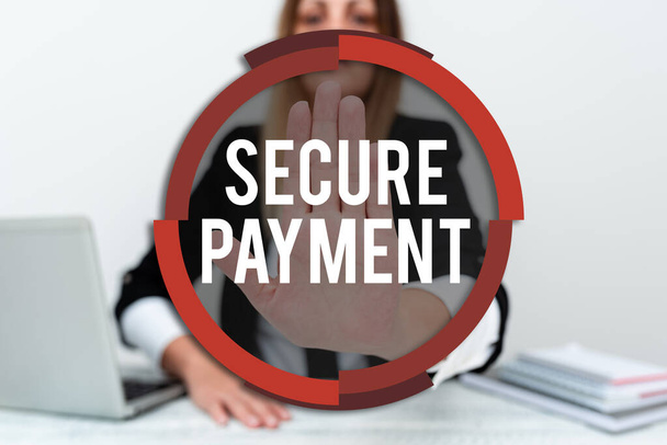 Conceptual caption Secure Payment. Business concept Security of Payment refers to ensure of paid even in dispute Assistant Offering Instruction And Training Advice, Discussing New Job - Foto, immagini