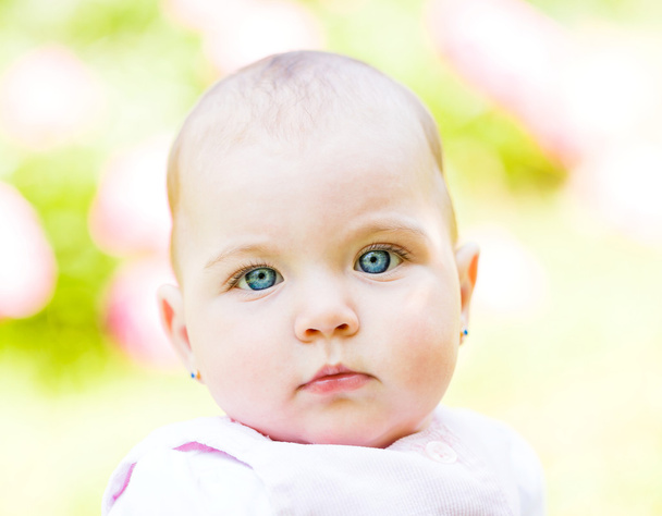 Adorable bébé
 - Photo, image