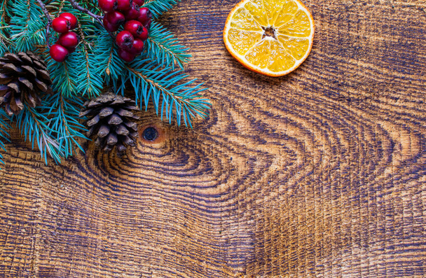 Tocado de Navidad, árbol de Navidad, conos de pino - Foto, Imagen