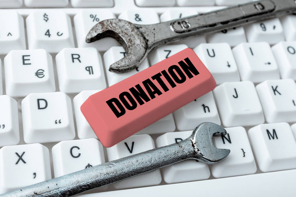 Пожертвование от руки. Обзор бизнеса что-то, что дается на благотворительность, особенно сумма денег Загрузка онлайн файлов и данных, загрузка программных кодов - Фото, изображение