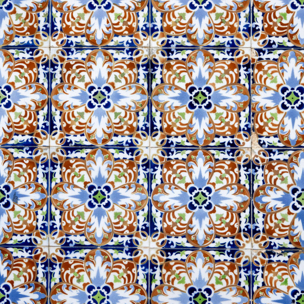 Typical details of azulejo ceramics artwork located in the city of Olhao, Portugal - Foto, Imagem