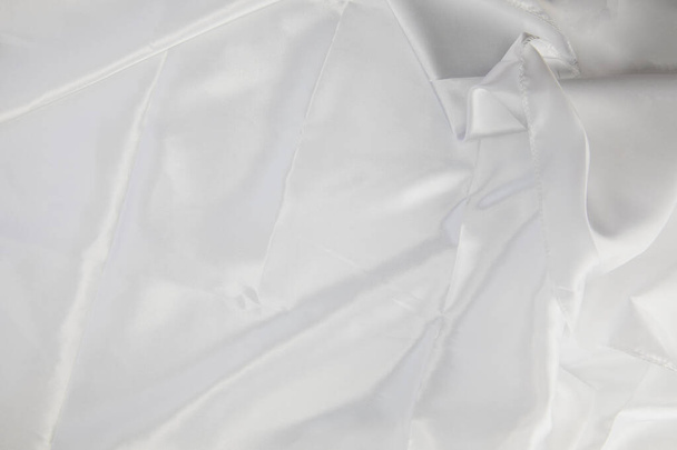 Suave elegante seda blanca textura de fondo romántico. En Sepia tonificado. Espacio de copia de estilo natural de color suave retro - Foto, Imagen