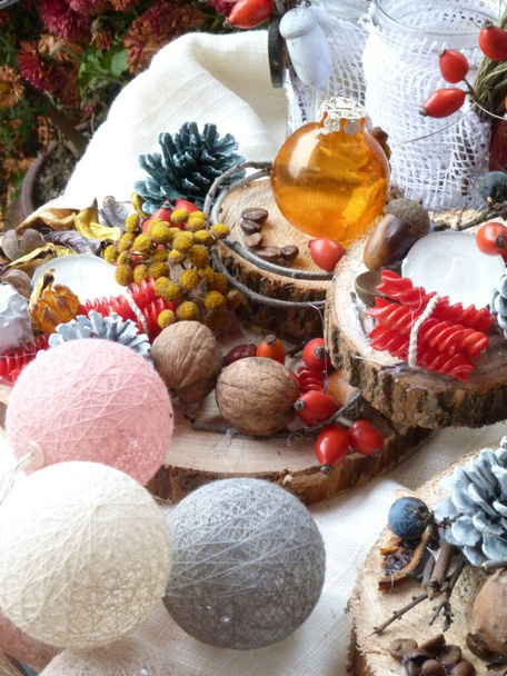 christmas decoration with balls and decorations - Фото, изображение