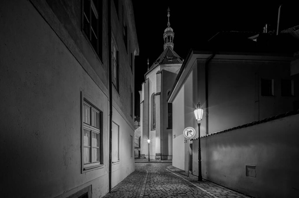 Stinadla je nejčastěji chápána jako fiktivní městská čtvrť, kterou ve svých knihách vytvořil spisovatel Jaroslav Foglar - Fotografie, Obrázek