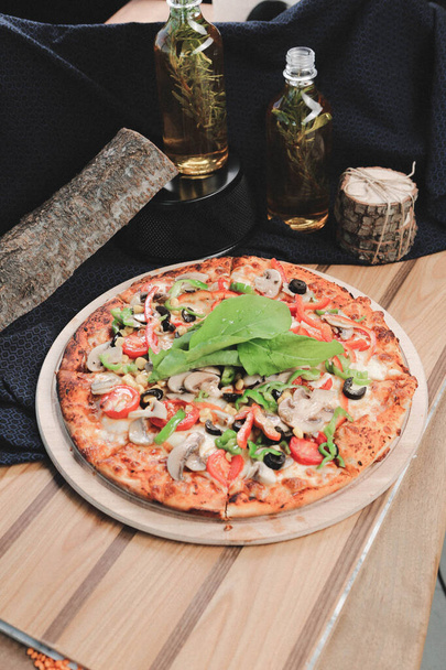 Delicious Mixture пицца итальянская еда - Фото, изображение