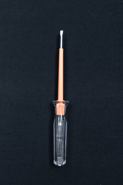 Викрутка з пластиковою ручкою
 - Фото, зображення