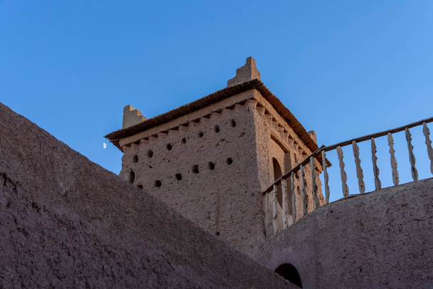 Kasbah Amridil je historická opevněná rezidence nebo kasbah v oáze Skoura, v Maroku. Je považován za jeden z nejpůsobivějších kasbahs svého druhu v Maroku a byl dříve uveden na marocké 50 dirham poznámka - Fotografie, Obrázek