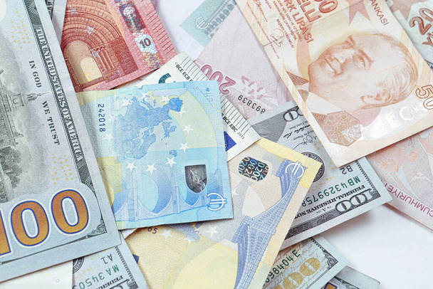 Multi Euro Nakit ve Bozuk Para, farklı türde yeni nesil banknotlar, bitcoin, Türk lirası - Fotoğraf, Görsel
