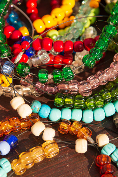 perles colorées comme fond - Photo, image