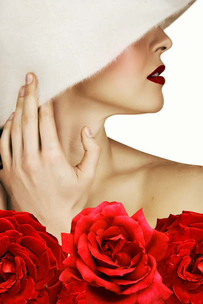 Woman with red roses and lips - Fotografie, Obrázek